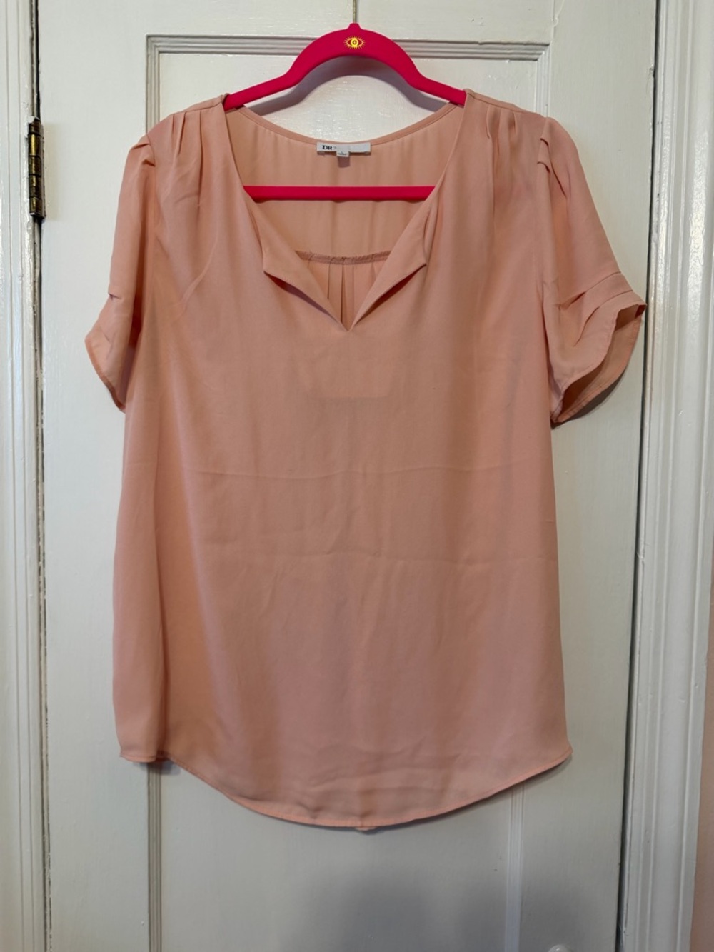 DR2 Peach Short Sleeve V-Neck Blouse